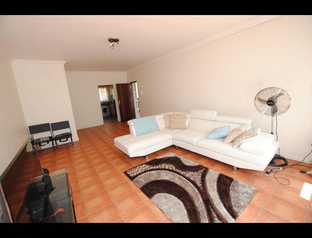 2 BEDROOM PROPERTY TO RENT IN RIVONIA